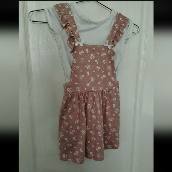MuMuCoCo Pink Floral Jumper Dress With White Tee Size 3T 2 piece set - Picture 4 of 8